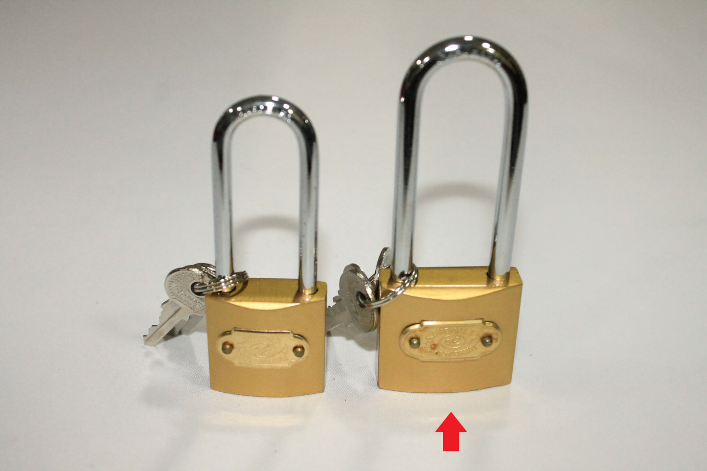 CANDADO DORADO ECO. 38MM G.LARGO No 364