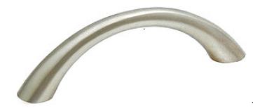 JALADERA DE ARCO SATINADA 128 MM. 7989