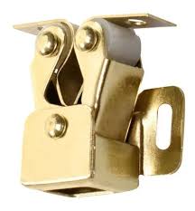 BROCHE JAPONES LATONADO C/TORNILLO 3082